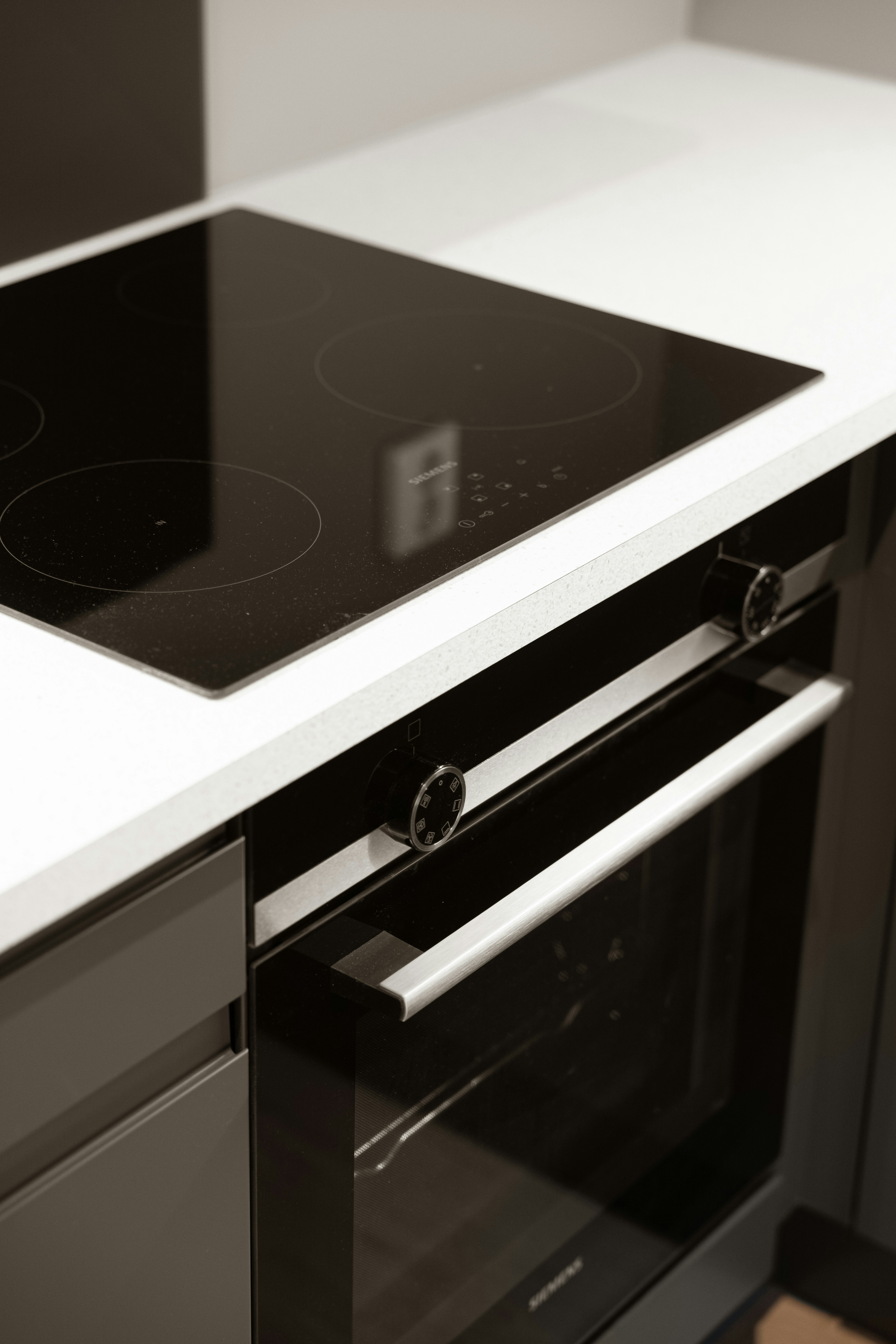 an electric cooktop in Yukon that can be fixed by the experts at Adam's